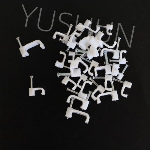 ワイヤーのためのさまざまな白くか黒い色のプラスチック平らなまたはケーブル クリップを使用して耐久財
