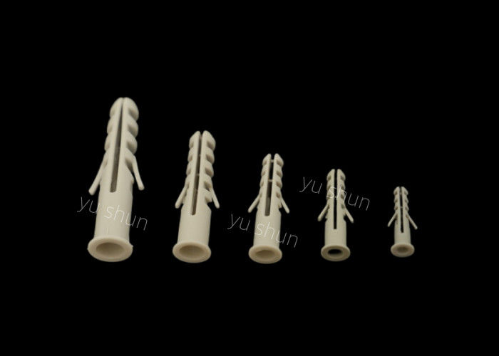 7mm 10mmダーク グレー色の非対称的な拡張のプラスチック壁のプラグねじ習慣