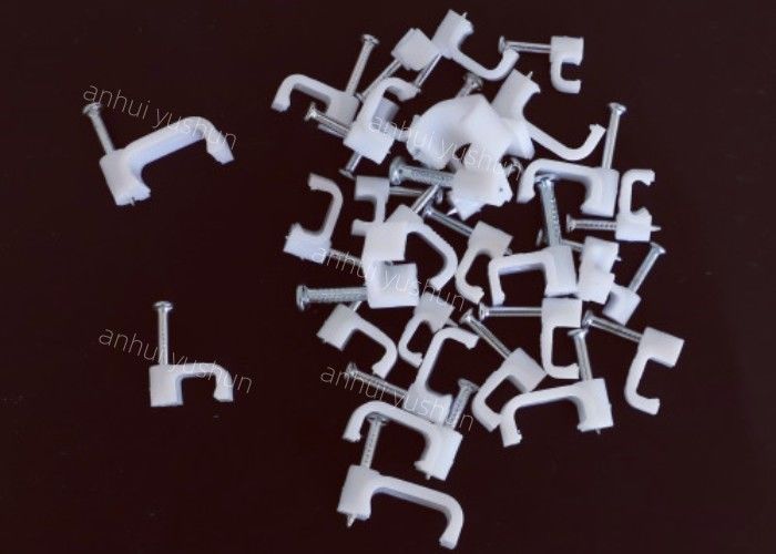 高い伸縮性の円のPEのプラスチック同軸ケーブルは6mmの白い色を釘付けする