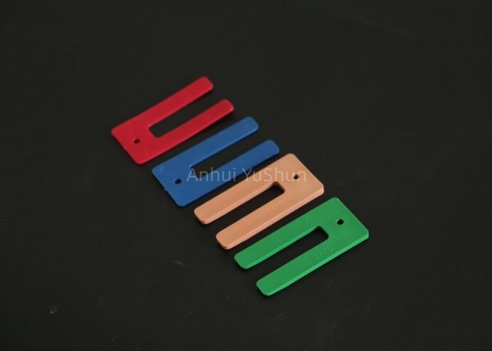 1.5mm 3.2mm 6.4mm 10mm プラスチックの窓のインストーラー 耐久性 黄色性能