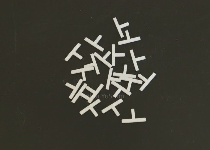 陶磁器の壁の床のシステムを水平にするプラスチック タイルのスペーサ1.5mm Tのタイプ平たい箱