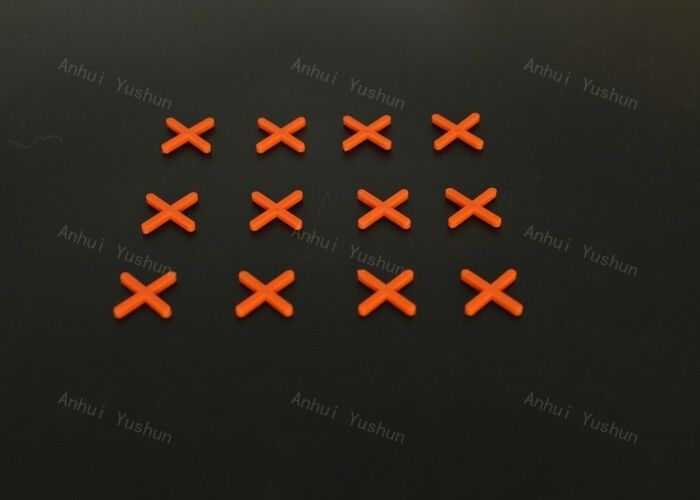 経済的で有効な3mmプラスチックタイルスペース 3g/pcタイル設置のために